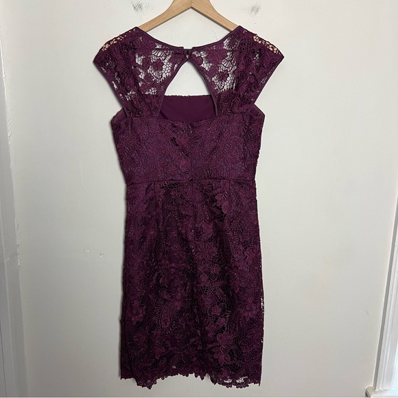 ADRIANNA PAPELL- Lace Sheath Dress Floral Purple Cocktail Mini - Picture 4 of 7